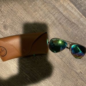 Ray Ban Aviator sunglasses